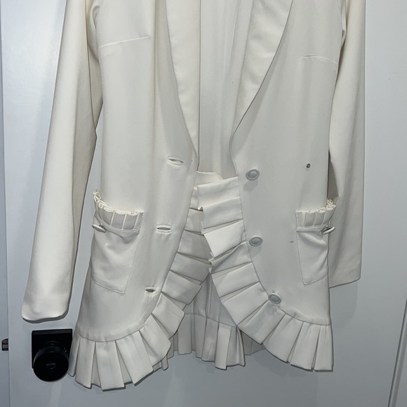 Worn on women tell all bachelor - Picture 2 of 5